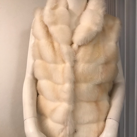 Moda International Jackets & Blazers - Moda International faux Fur Designer Vest